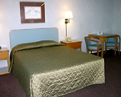 King Bed Room-Arizona Florence Blue Mist Motel accommodations near Phoenix Tucson motel catering prisoner's families